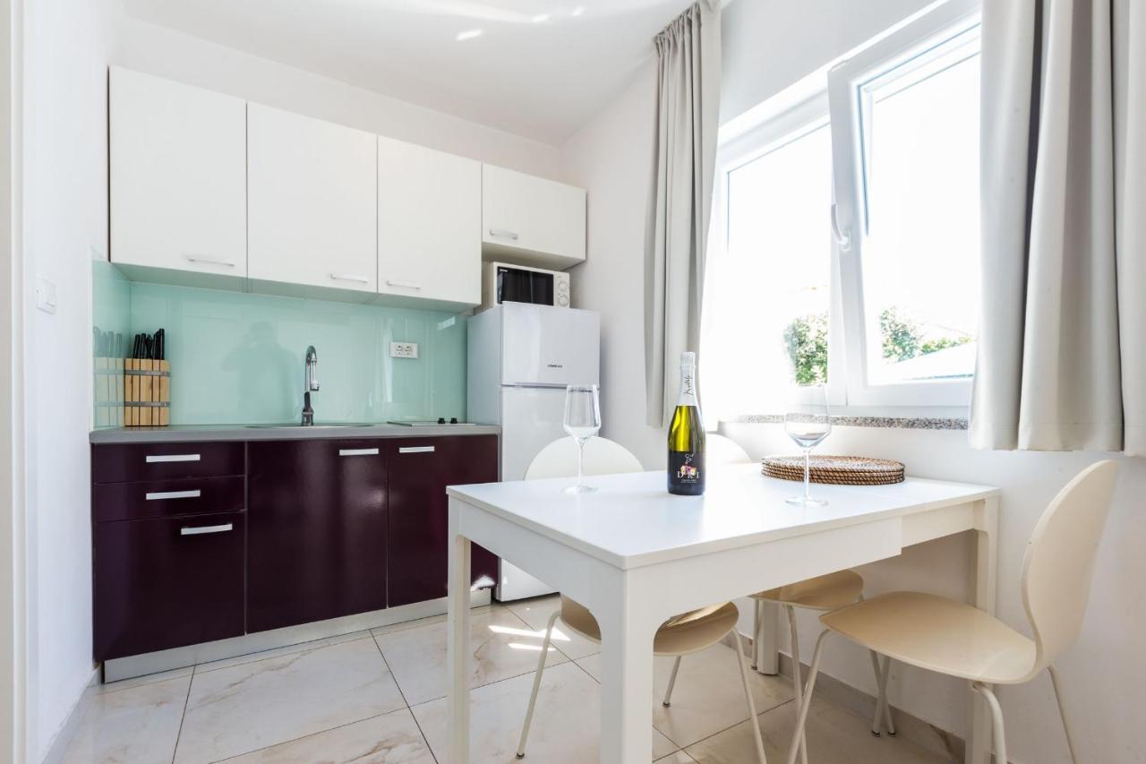 Apartments 2A Петркане Екстериор снимка