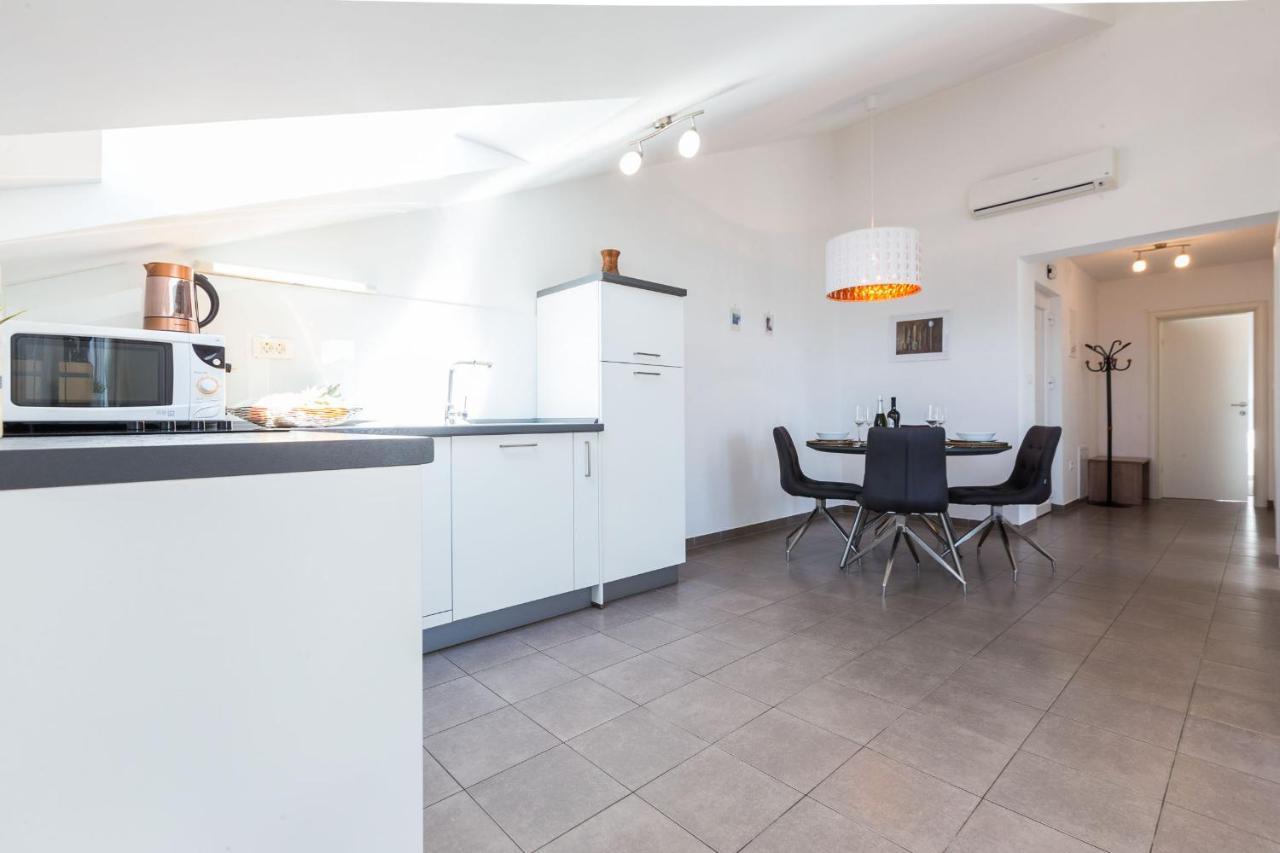Apartments 2A Петркане Екстериор снимка